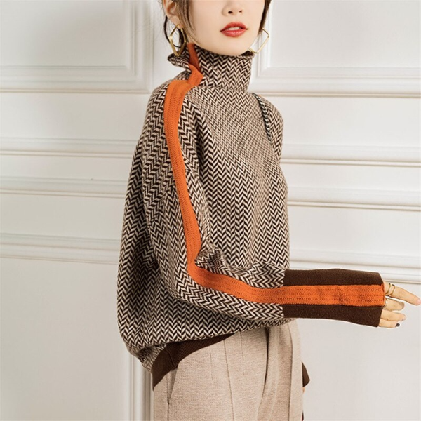 Women's herringbone turtleneck jumper with contrasting sleeve trim