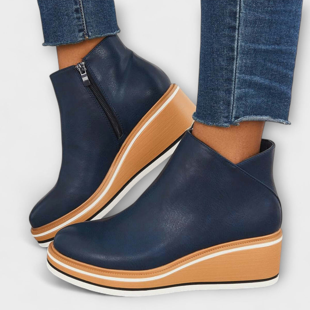 Chelsea ankle boots with side zip and layered platform sole