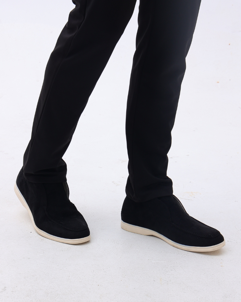 Unisex ankle loafers with round moc toe and flat sole