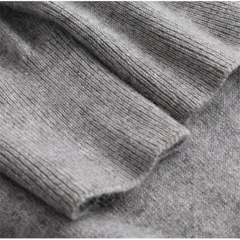 Men's plain crew neck jumper with long sleeves