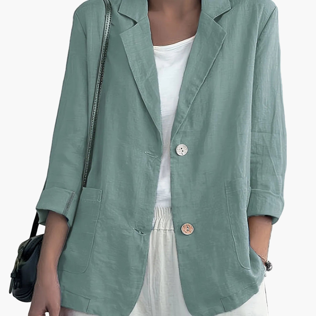 Women's blazer with notched lapels, button front and patch pockets