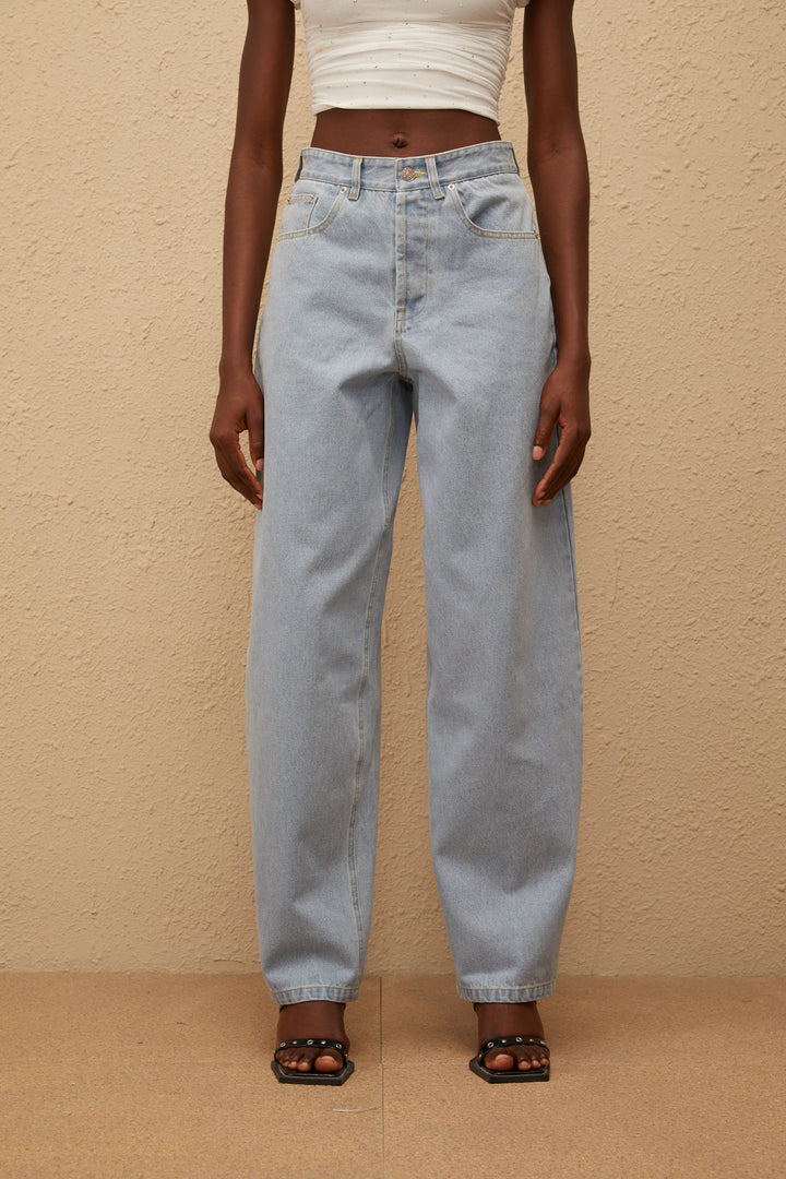 Women's light blue high-rise wide leg jeans with front and rear pockets