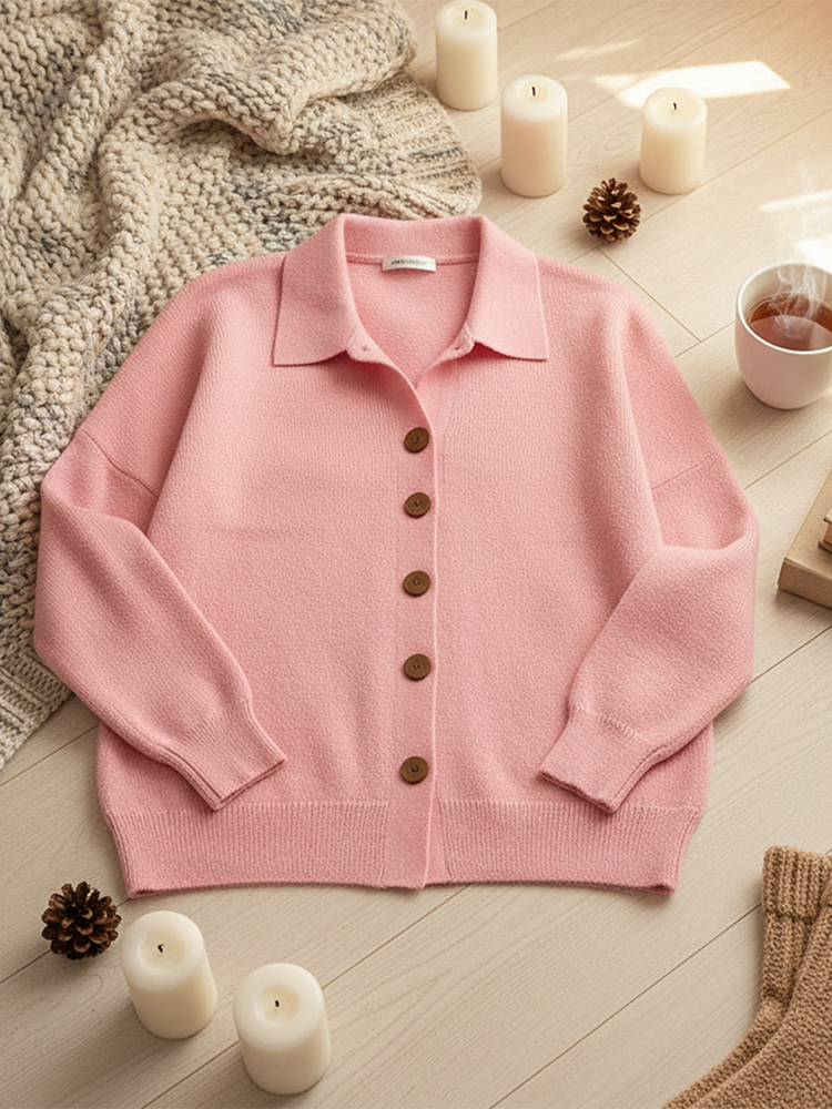 Women's collared knitted cardigan with long sleeves and button front