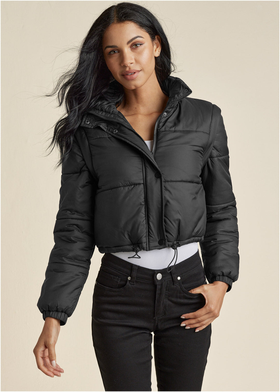 Women's black cropped quilted puffer jacket with hood and drawstring hem