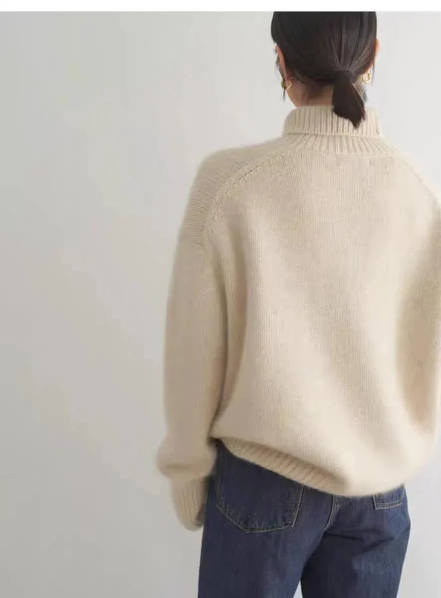 Women's relaxed plain turtleneck jumper with long sleeves and ribbed trims