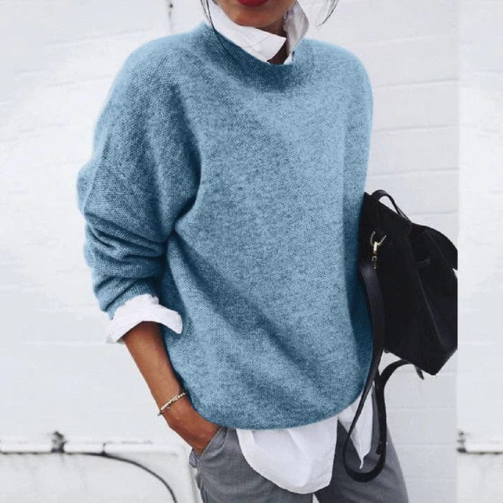 Women's plain knit jumper with crew neck and long sleeves