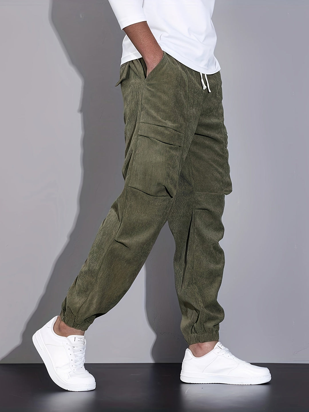 Men's corduroy cargo trousers with drawstring waist and elasticated ankle hems