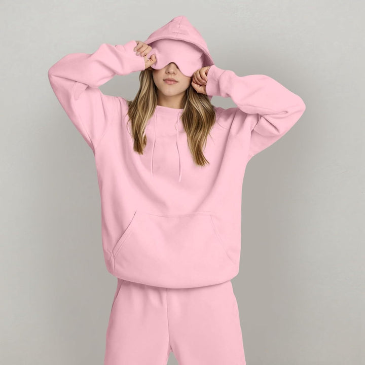 Women's hooded sweatshirt and jogger set with long sleeves and front pouch pocket