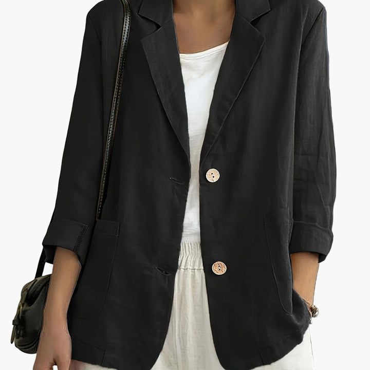 Women's blazer with notched lapels, button front and patch pockets