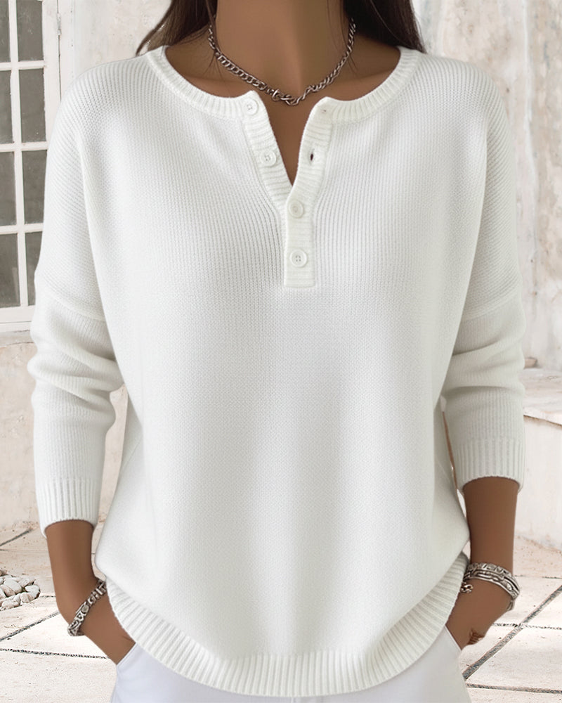 Women's ribbed knit jumper with round neckline and front button placket