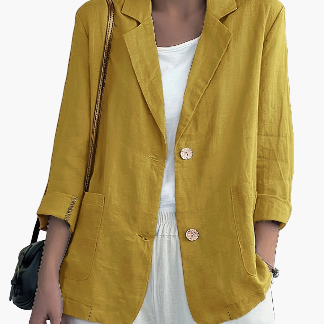 Women's blazer with notched lapels, button front and patch pockets