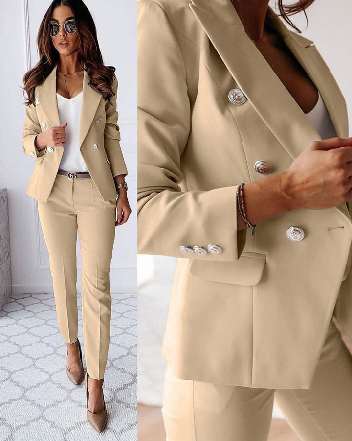 Women's double-breasted trouser suit with blazer and ankle-length trousers