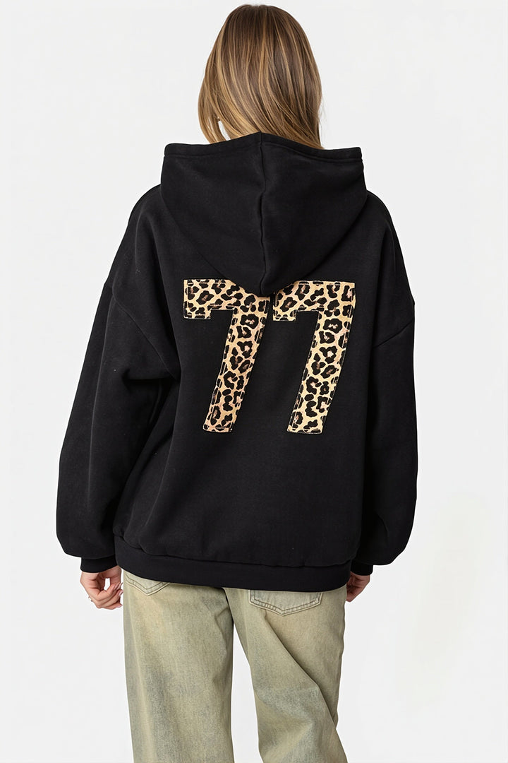 Women's oversized pullover hoodie with hood, number graphic, long sleeves and front pouch pocket