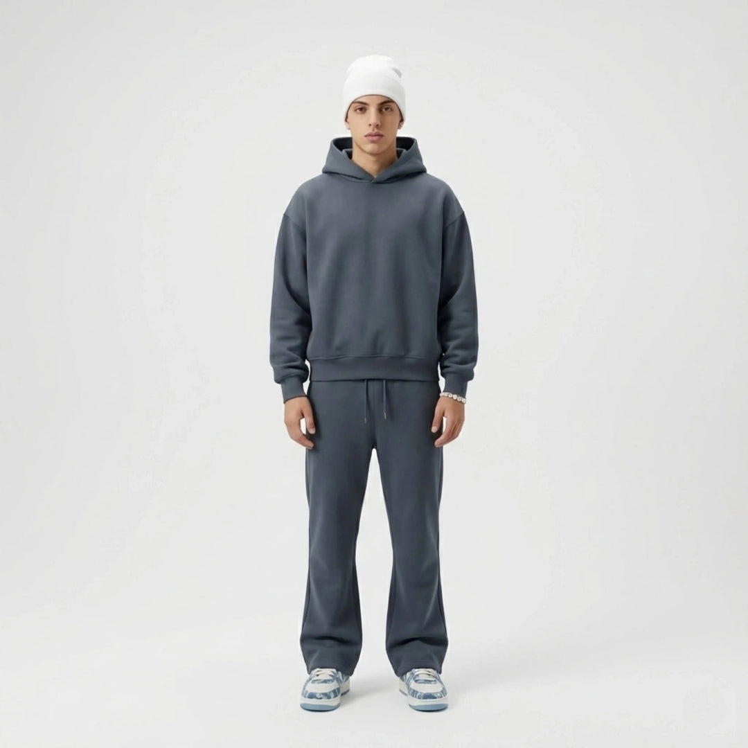 Men's hooded tracksuit set with oversized sweatshirt and full-length joggers