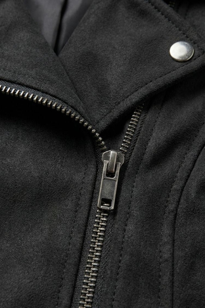 Women's cropped biker jacket with notched lapels, long sleeves and zipped pockets
