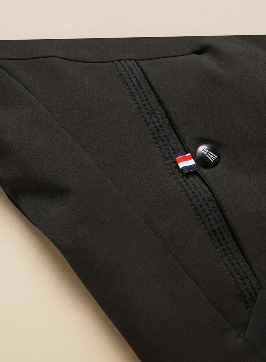 Men's hooded long-sleeve winter jacket with zip front and multiple pockets