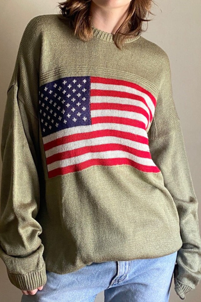 Women's high neck knitted jumper with a flag motif and long sleeves