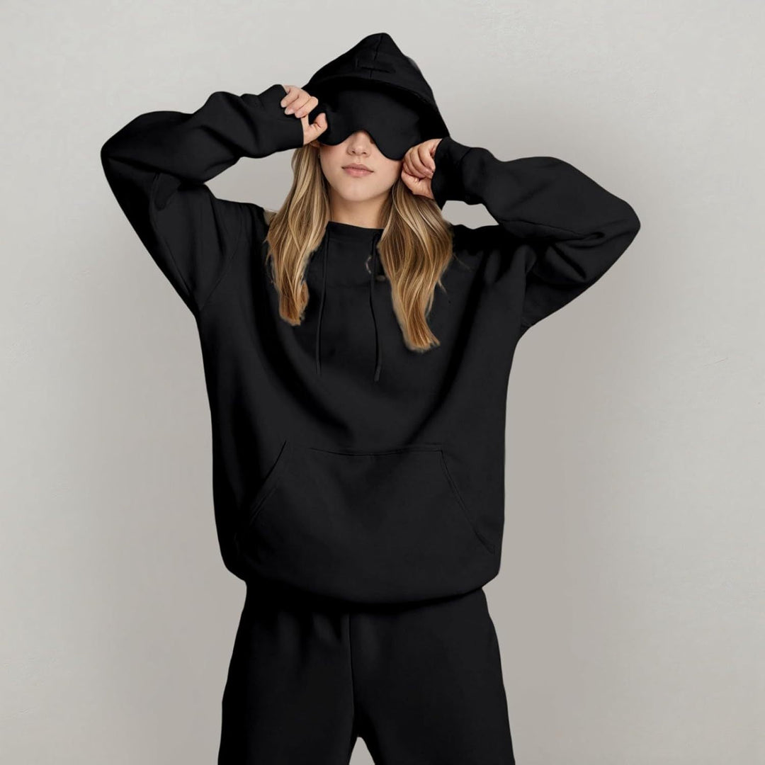 Women's hooded sweatshirt and jogger set with long sleeves and front pouch pocket
