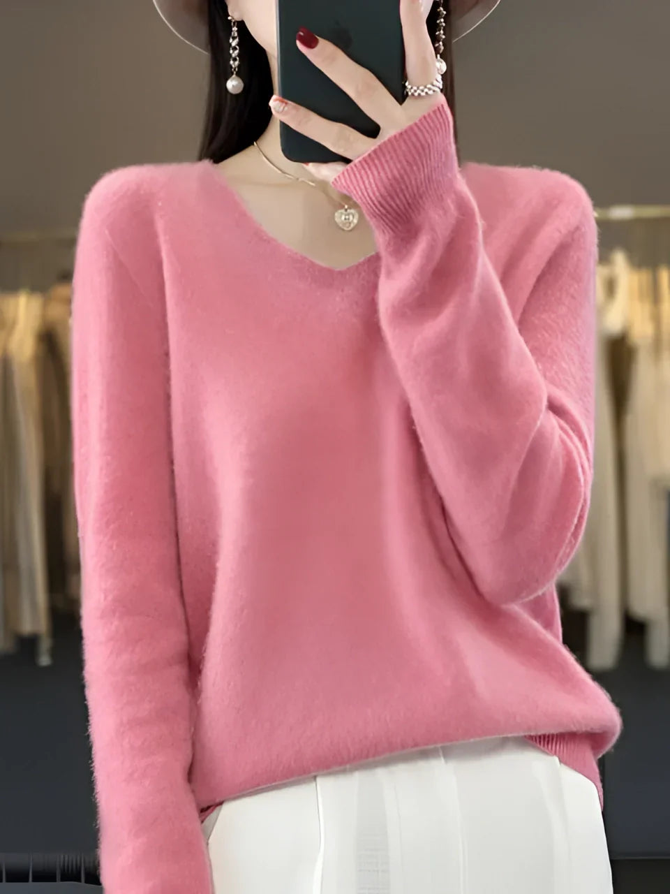 Women's long-sleeve crew neck knit sweater with ribbed cuffs and hem