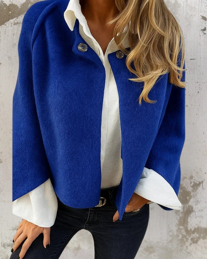 Women's cropped coat with wide sleeves and button front