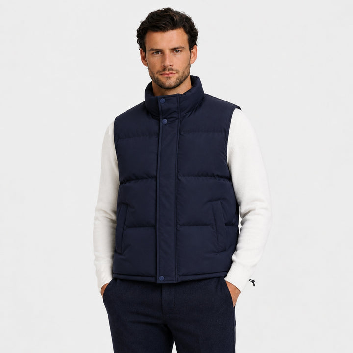 Men's quilted puffer gilet with funnel neck and front pockets