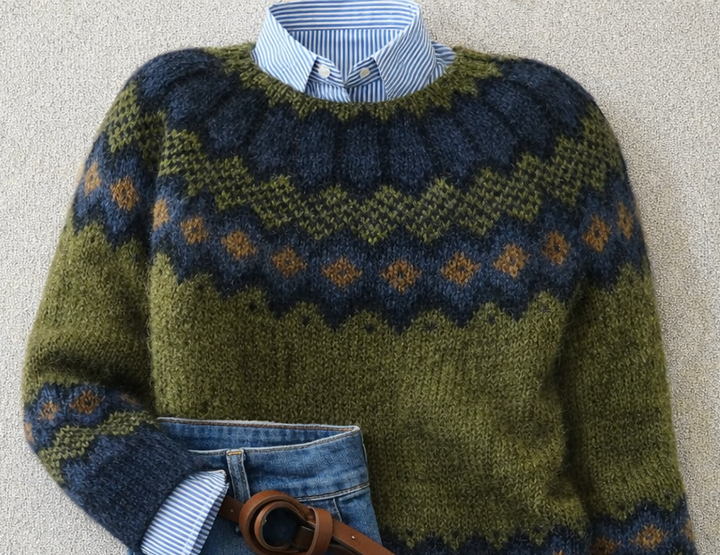 Green Nordic pattern jumper with crew neck and long sleeves