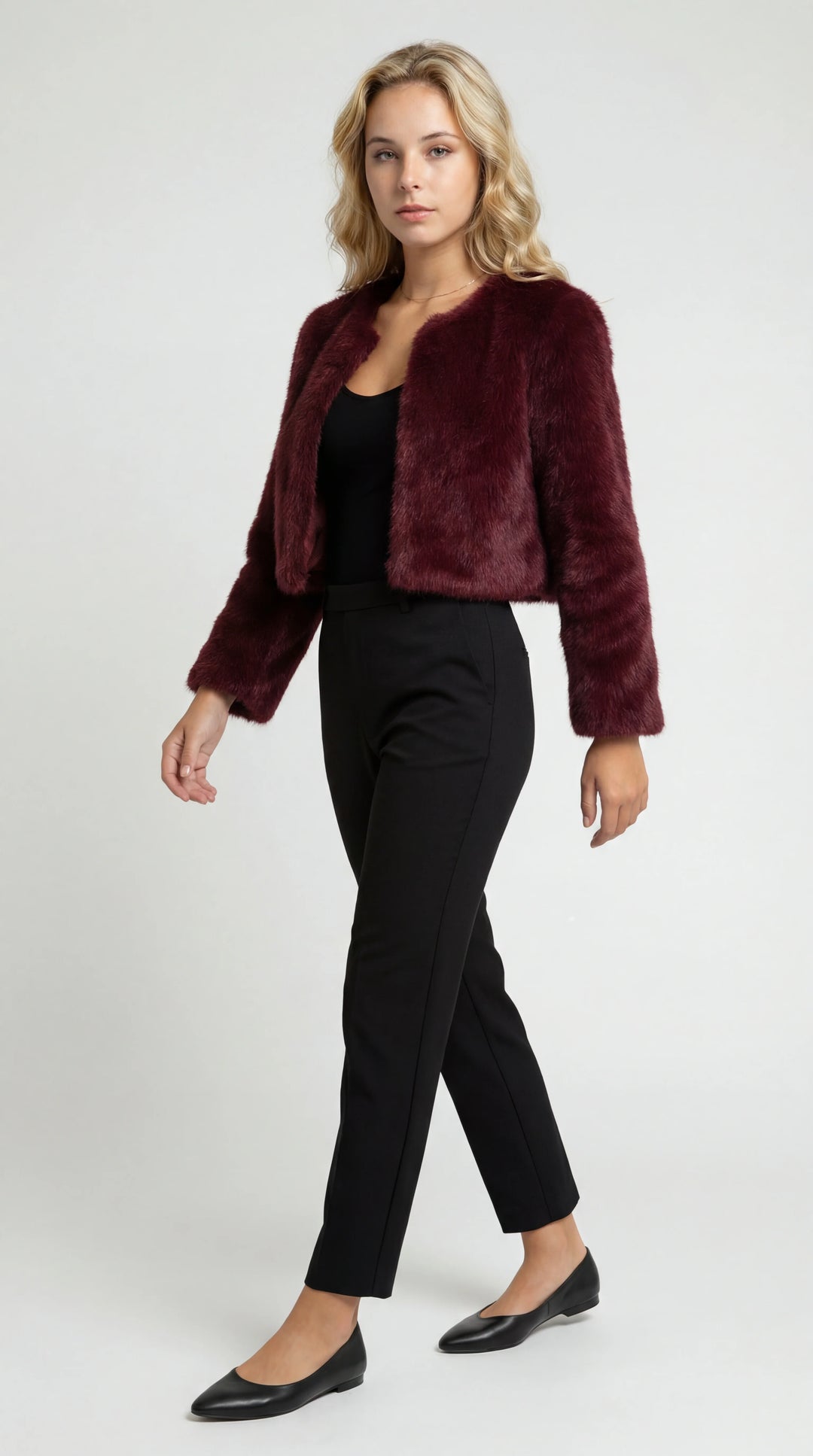 Women's cropped faux fur jacket with round neckline