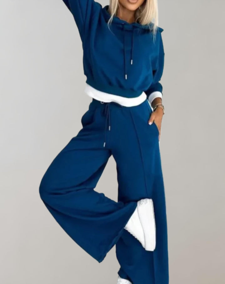 Women's cropped hooded sweatshirt and wide-leg trousers set