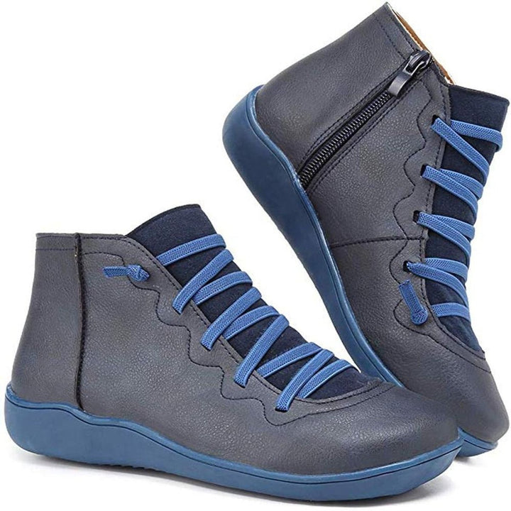 Women's plain lace-up ankle boots with side zip and flat sole