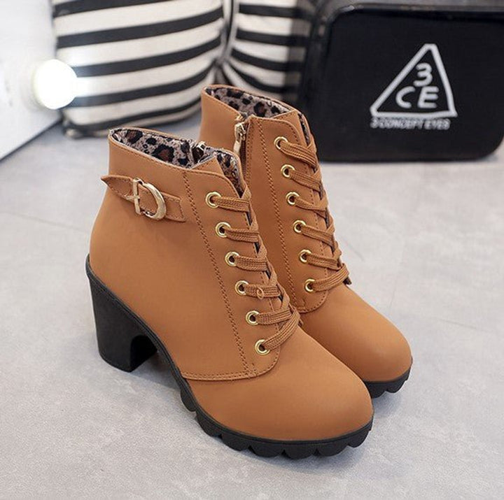 Women's lace-up ankle boots with block heels, side zips and ridged soles