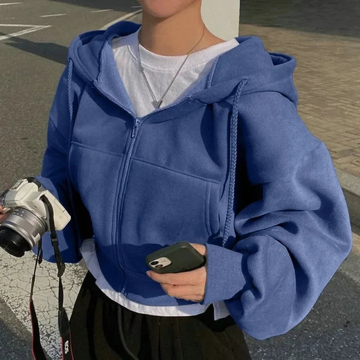 Women's cropped zip-up hoodie with hood, long sleeves and front pockets