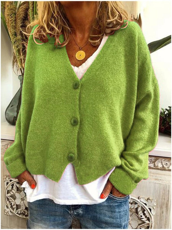 Women's oversized V-neck button cardigan with long sleeves