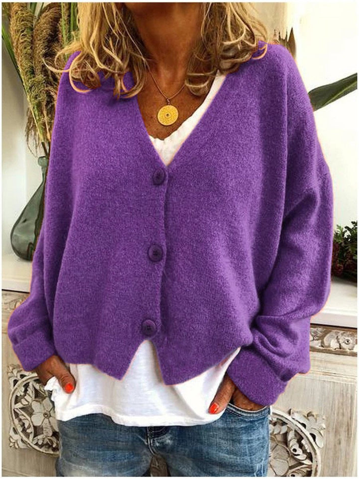 Women's oversized V-neck button cardigan with long sleeves