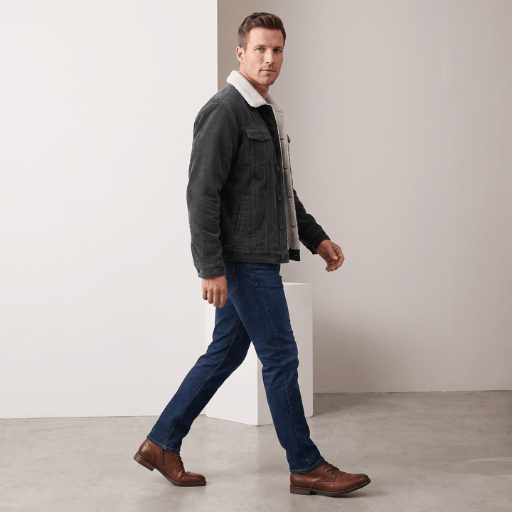 Men's corduroy jacket with contrasting sherpa collar and snap front