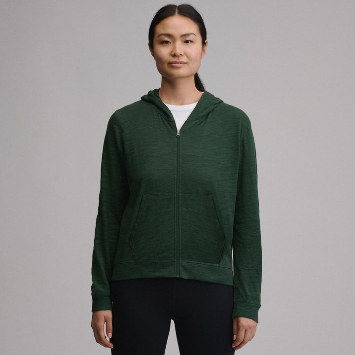 Women's hooded full-zip sweatshirt with long sleeves and front pockets