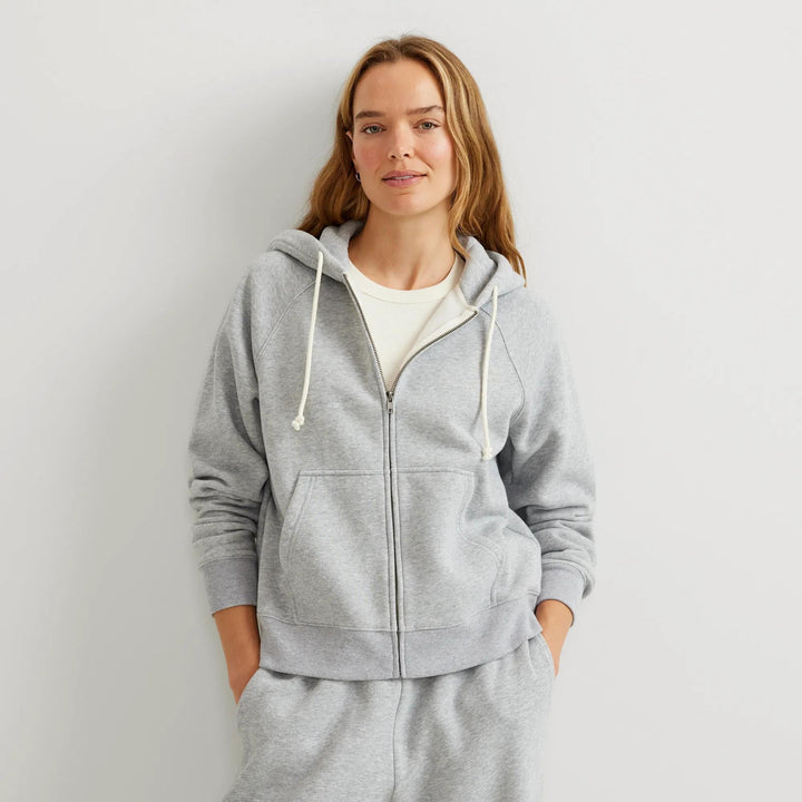 Women's full-zip hooded sweatshirt with long sleeves and front pockets