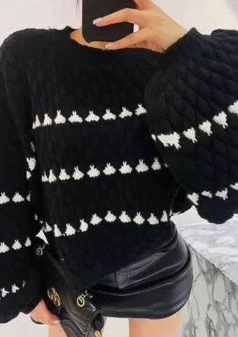 Women's geometric pattern crew neck jumper with long sleeves