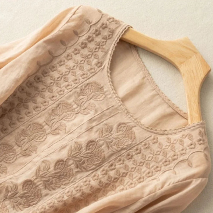 Milly | Chic Summer Blouse - Image 2