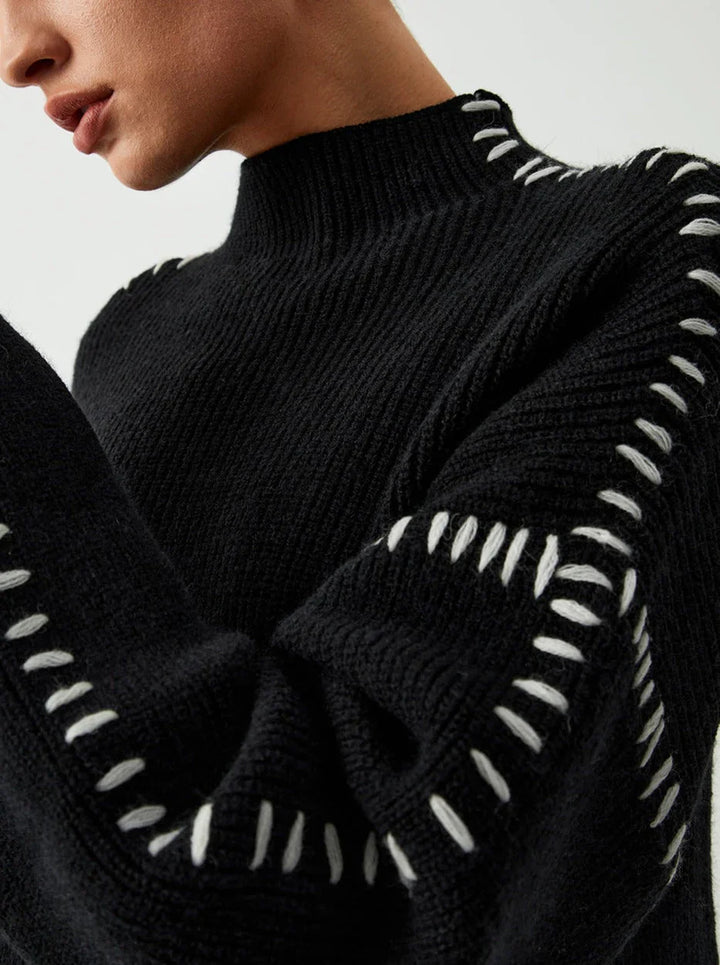Women's knitted jumper with contrasting stitch trim, crew neck and long sleeves