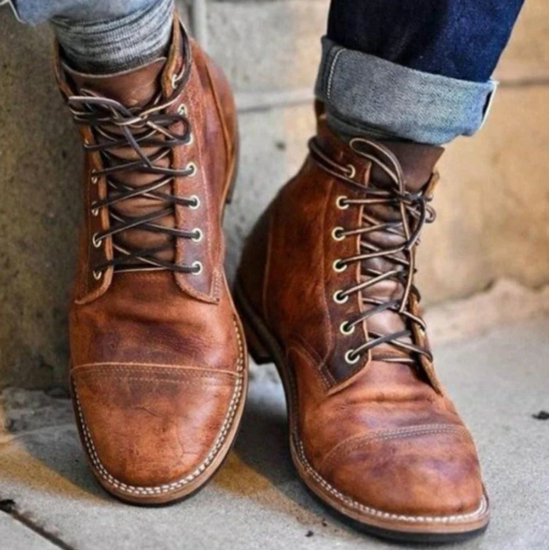 Men's brown lace-up ankle boots with round toes and low heels