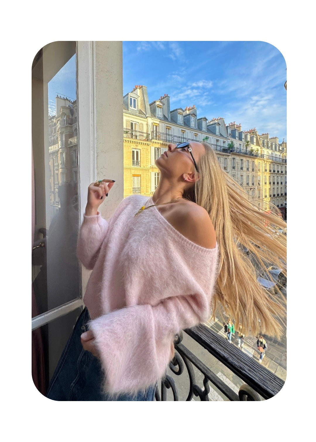 Women's fluffy off-shoulder sweater with long sleeves
