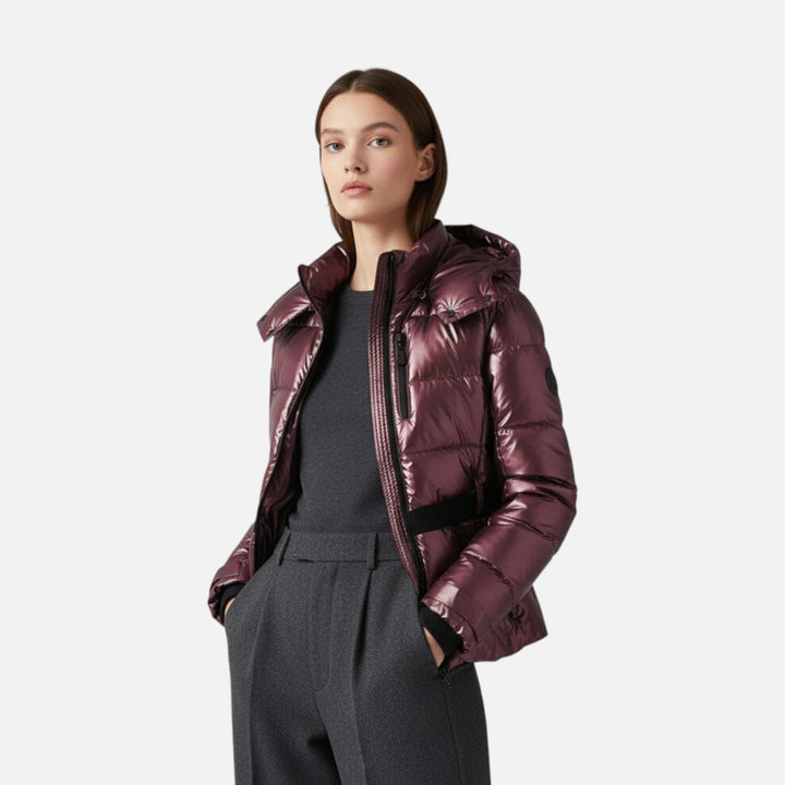 Women's quilted hooded jacket with belted waist and long sleeves