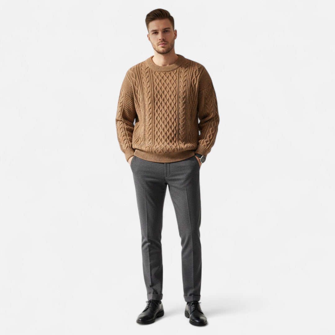 Men's cable knit crew neck jumper