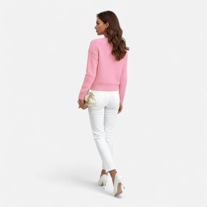 Women's textured cable knit jumper with crew neck and long sleeves