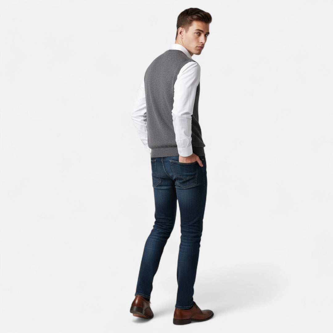 Men's plain sleeveless V-neck sweater vest with ribbed trims