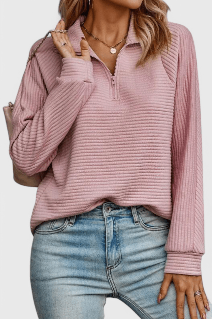 Women's ribbed quarter-zip jumper with mock neckline and long sleeves