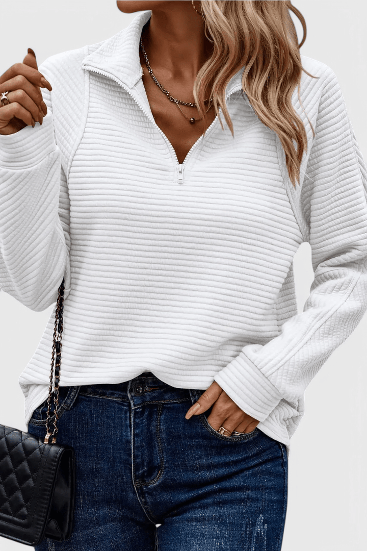 Women's ribbed quarter-zip jumper with mock neckline and long sleeves