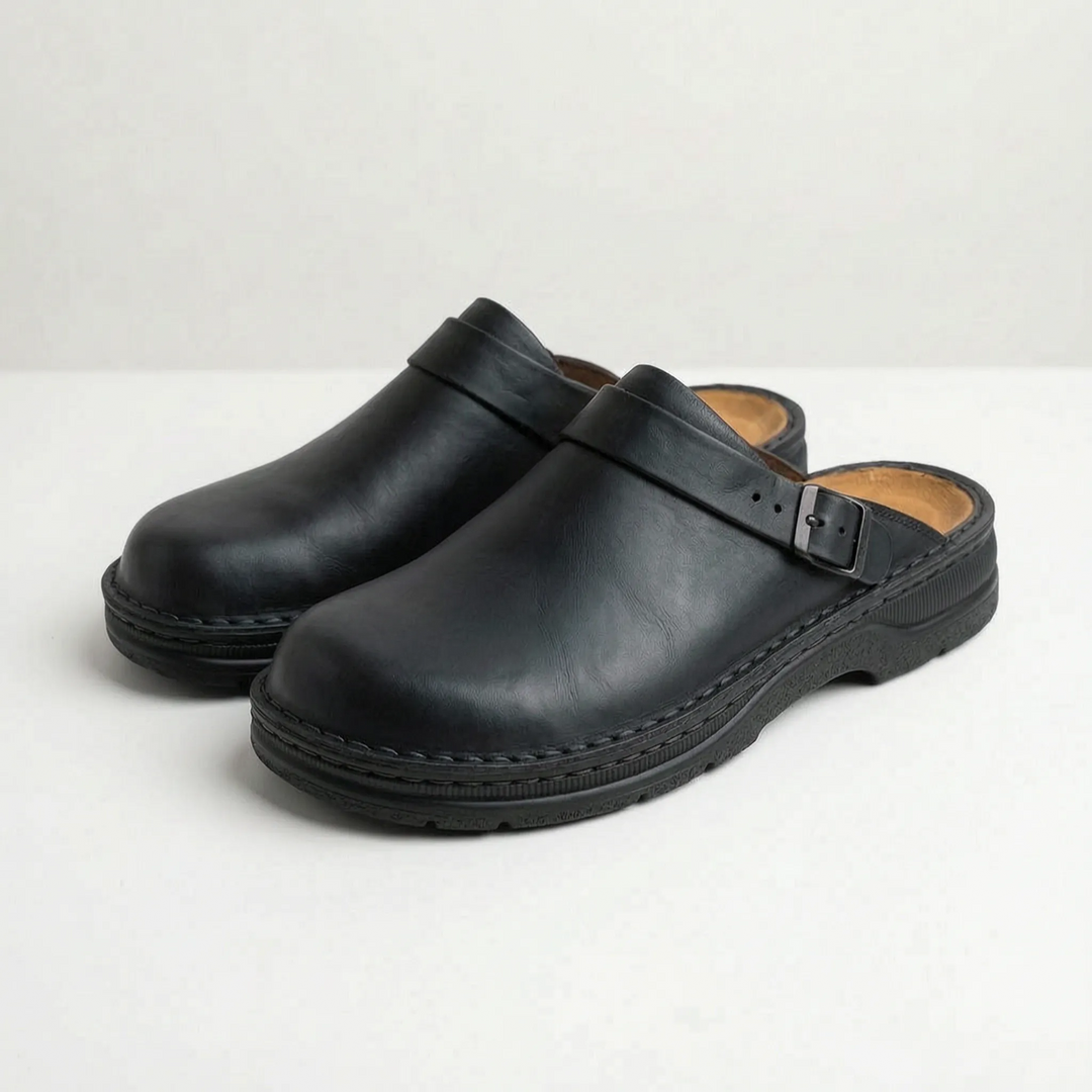 Men's closed-toe mule shoes with buckle strap and flat sole