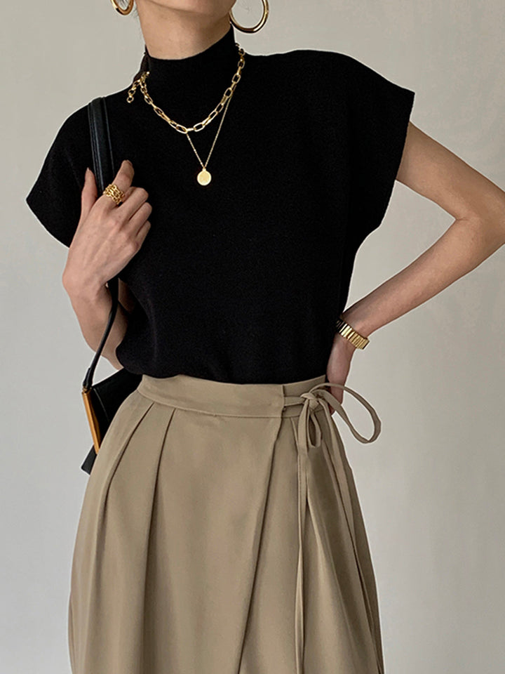 Women's plain mock neck knitted top with short sleeves