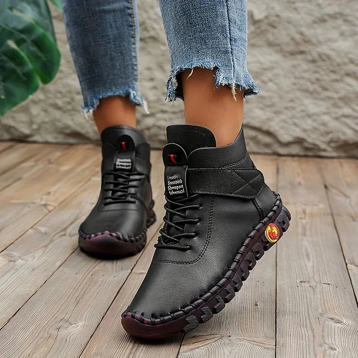 Women's orthopaedic lace-up ankle boots with side zip